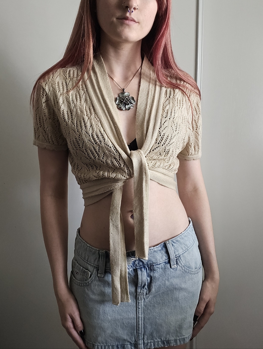 Y2K Xhilaration Cream tan crochet cropped cardigan boho style front tying detail